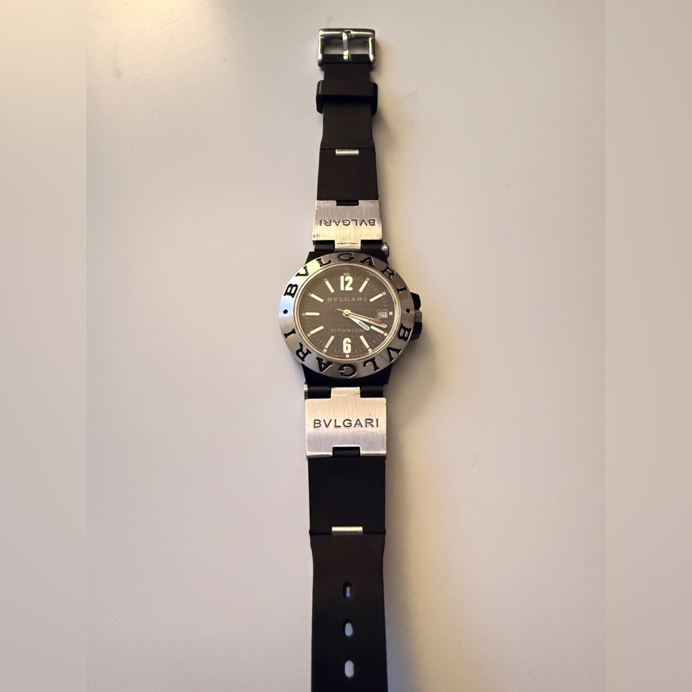 Bulgari Men's Watch - See Details - Picture 5 of 9